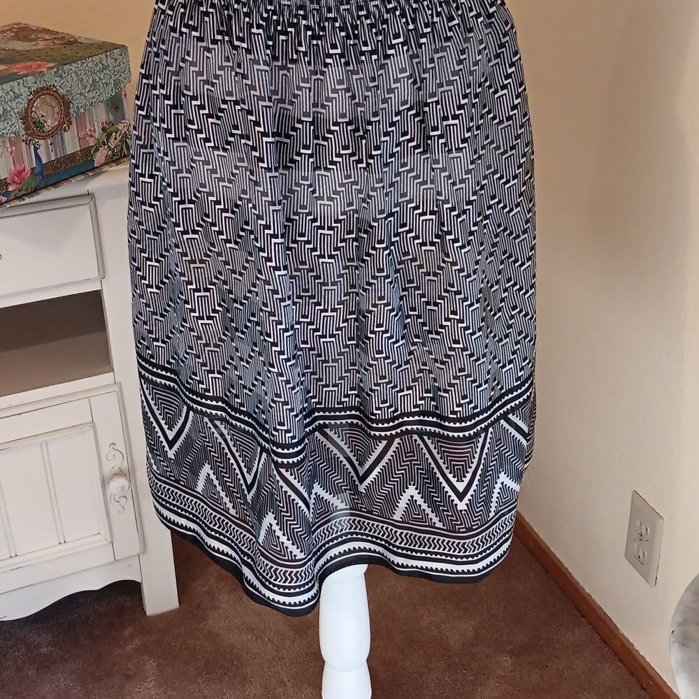 Max Edition Geometric Design Dress - Picture 3 of 9